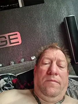 Snapshot of tomtom111111 chatting on September 2025 09:25:02 AM tomtom111111 online show from September 2025 09:25:02 AM