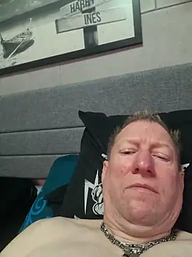 Snapshot of tomtom111111 chatting on October 2025 01:54:01 PM tomtom111111 online show from October 2025 01:54:01 PM