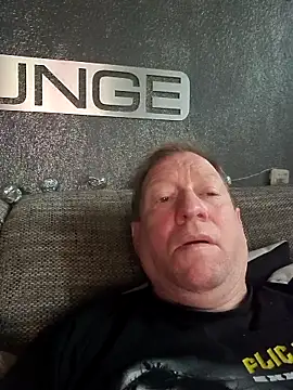 Snapshot of tomtom111111 chatting on October 2025 07:54:01 AM tomtom111111 online show from October 2025 07:54:01 AM