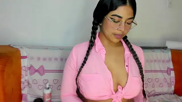 moana taylor online show from January 2025 06:43:02 PM