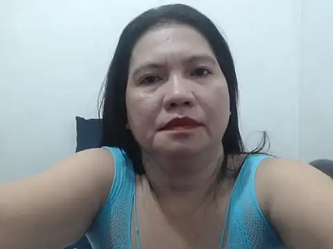 stacie iris online show from October 2025 01:35:01 AM