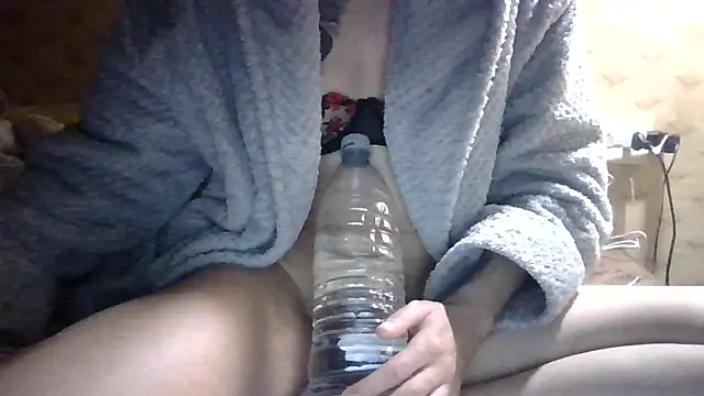 fabiolagg online show from December 2025 08:39:01 PM