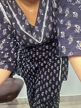 Preet Kaur 69 online show from February 2025 06:41:01 PM