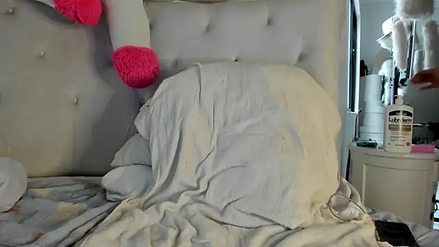 Snapshot of Burlesque_XlX chatting on September 2025 02:06:02 PM Burlesque XlX online show from September 2025 02:06:02 PM