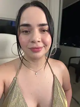 Snapshot of GeorginaJones chatting on January 2025 12:59:01 AM GeorginaJones online show from January 2025 12:59:01 AM