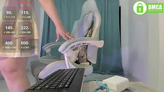 zoe 37 online show from October 2025 02:34:01 AM