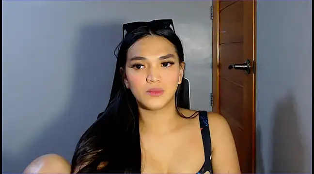 Snapshot of WONDERWOMAN2023 chatting on December 2024 02:42:02 PM WONDERWOMAN2023 online show from December 2024 02:42:02 PM