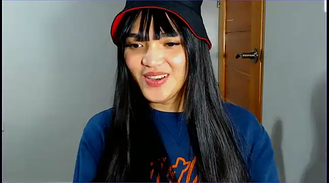 Snapshot of WONDERWOMAN2023 chatting on February 2025 01:46:01 PM WONDERWOMAN2023 online show from February 2025 01:46:01 PM