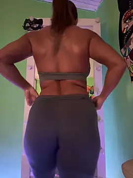 Snapshot of TamaraSavage chatting on February 2026 10:32:01 AM TamaraSavage online show from February 2026 10:32:01 AM