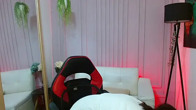 Britney taylor  online show from January 2025 09:25:01 PM