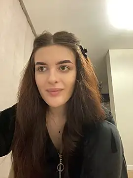 little belucci online show from March 2025 05:28:01 PM