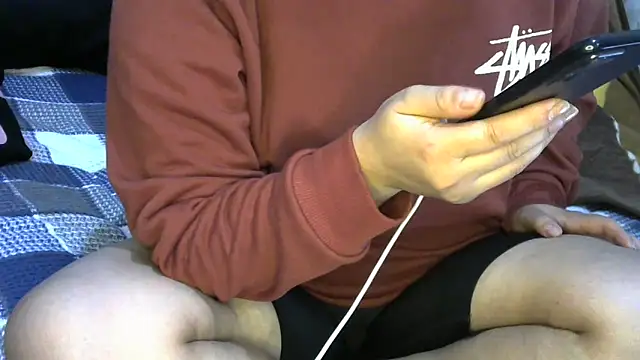 insatiableeee online show from December 2024 09:11:01 PM