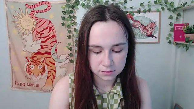 VeryVeryVeryShy  online show from June 2026 05:42:01 AM
