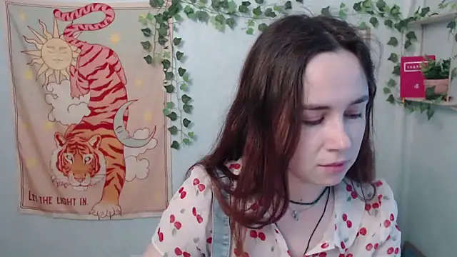 Snapshot of VeryVeryVeryShy_ chatting on June 2026 05:47:01 AM VeryVeryVeryShy online show from June 2026 05:47:01 AM
