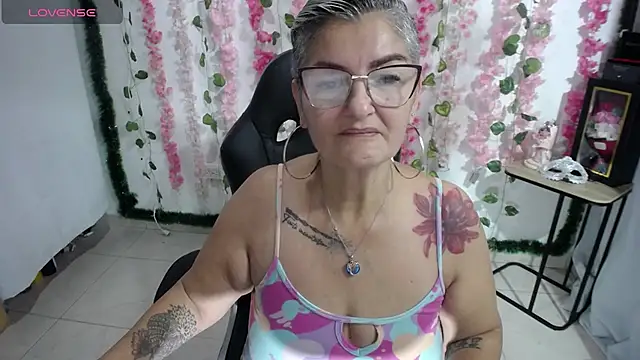 bety-cum2 online show from February 2025 08:40:01 AM