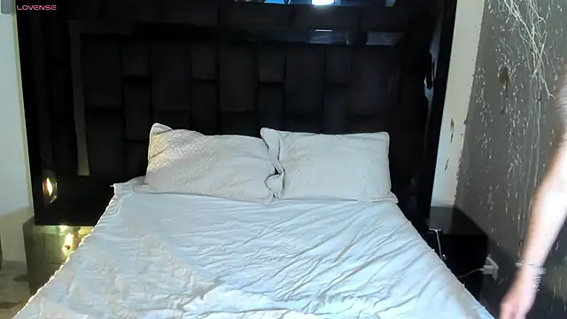 AndyWiilliams online show from December 2024 02:10:02 AM