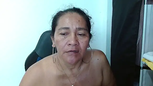 Snapshot of katia_mature chatting on November 2025 05:48:02 PM katia mature online show from November 2025 05:48:02 PM