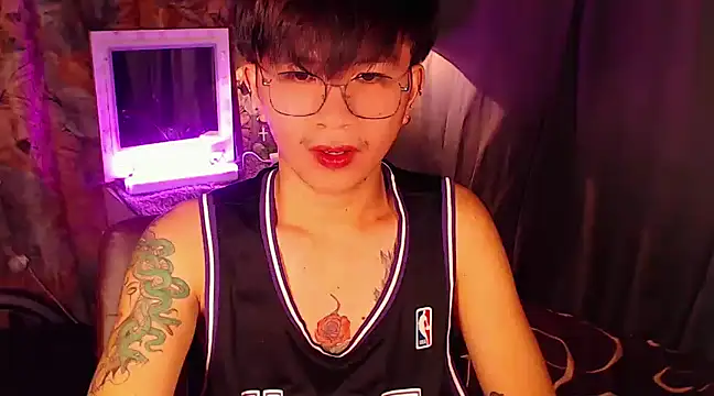 Sexy Handsome Drex online show from December 2024 11:33:01 AM