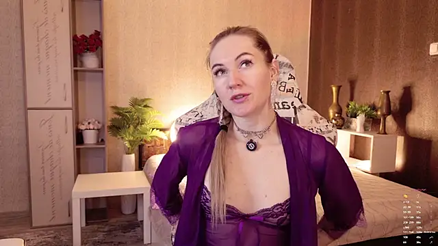 Snapshot of Hello_Lisha chatting on April 2026 08:19:02 AM Hello Lisha online show from April 2026 08:19:02 AM