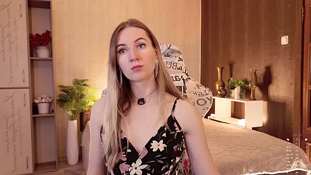 Snapshot of Hello_Lisha chatting on May 2026 08:32:02 AM Hello Lisha online show from May 2026 08:32:02 AM