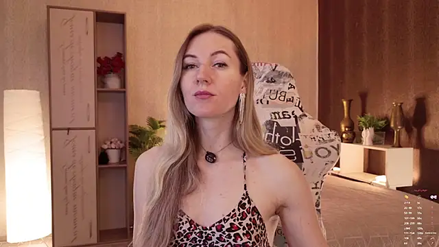Snapshot of Hello_Lisha chatting on May 2026 08:20:01 AM Hello Lisha online show from May 2026 08:20:01 AM