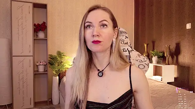 Snapshot of Hello_Lisha chatting on May 2026 08:32:01 AM Hello Lisha online show from May 2026 08:32:01 AM