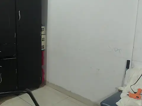 kylian 07 online show from November 2025 02:14:02 AM