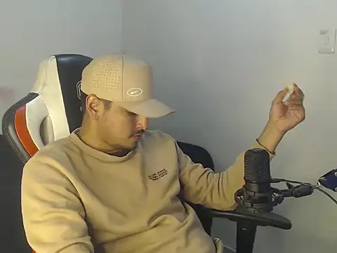 Snapshot of kylian_07 chatting on July 2026 02:42:02 AM kylian 07 online show from July 2026 02:42:02 AM