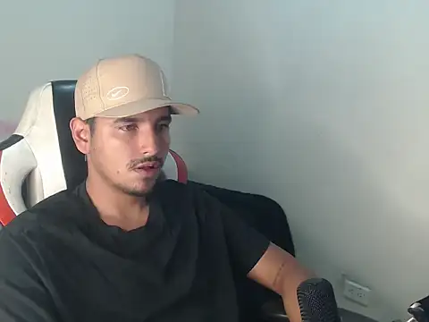 Snapshot of kylian_07 chatting on July 2026 02:40:01 AM kylian 07 online show from July 2026 02:40:01 AM