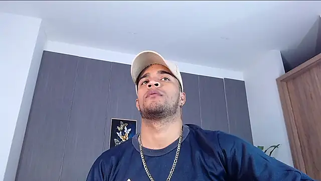 Bigcock 21cm  online show from March 2025 08:17:01 PM