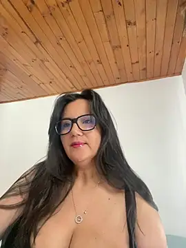 SWEETLILY18 online show from April 2026 12:21:01 PM