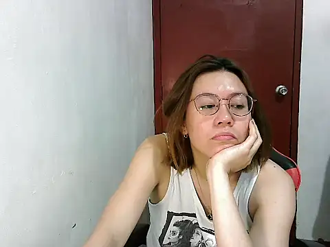 crizzybel online show from February 2025 02:39:02 AM