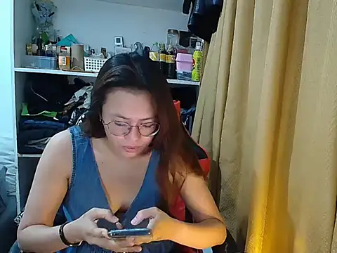 crizzybel online show from March 2026 07:58:01 PM