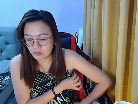 crizzybel online show from June 2026 08:00:01 PM