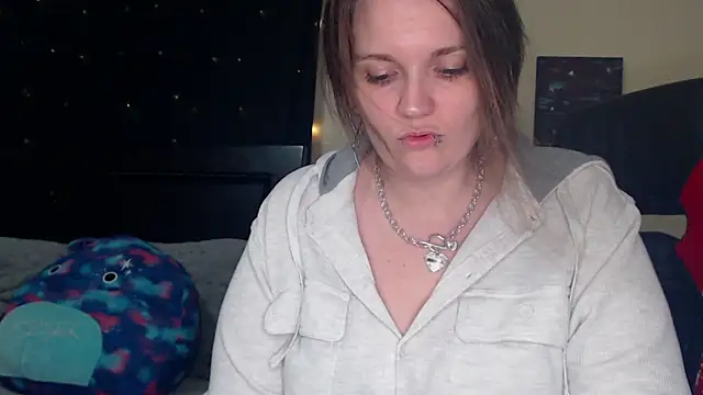 Snapshot of ToxicLilly chatting on March 2025 08:17:01 AM ToxicLilly online show from March 2025 08:17:01 AM