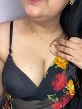 Snapshot of Zoya_Varma004 chatting on November 2025 09:34:02 AM Zoya Varma004 online show from November 2025 09:34:02 AM