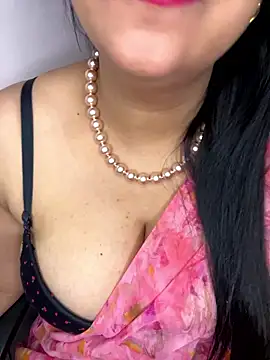 Snapshot of Zoya_Varma004 chatting on January 2026 11:45:02 AM Zoya Varma004 online show from January 2026 11:45:02 AM