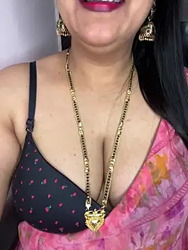 Snapshot of Zoya_Varma004 chatting on February 2026 10:45:02 AM Zoya Varma004 online show from February 2026 10:45:02 AM