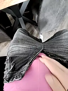 toppiefloppi online show from March 2025 01:12:01 PM