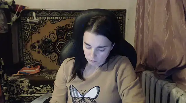 Snapshot of AlisaLaDiva chatting on December 2024 08:39:02 PM AlisaLaDiva online show from December 2024 08:39:02 PM