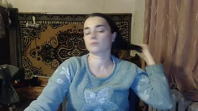 Snapshot of AlisaLaDiva chatting on December 2024 08:58:01 PM AlisaLaDiva online show from December 2024 08:58:01 PM