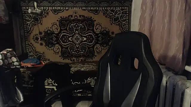 Snapshot of AlisaLaDiva chatting on January 2025 10:33:02 PM AlisaLaDiva online show from January 2025 10:33:02 PM