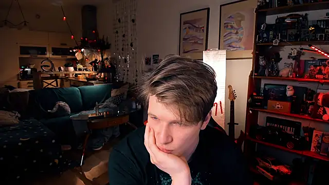 Breston Sweet online show from January 2025 10:11:02 PM