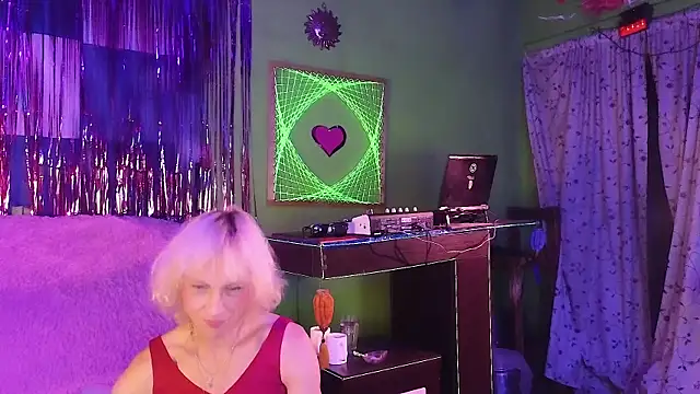 Alexa Cosmic online show from October 2025 01:14:02 AM