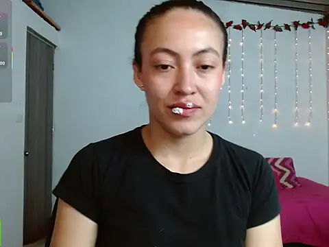 Olivia Bright online show from February 2026 06:39:02 PM