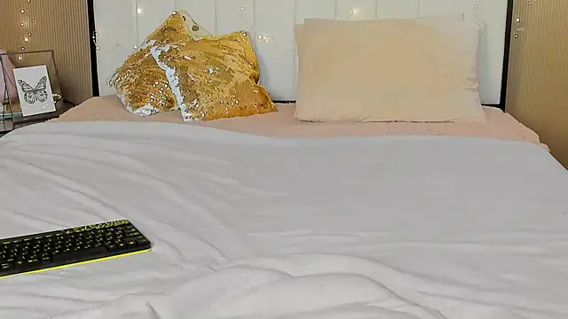 mailymilf online show from November 2025 03:01:02 PM