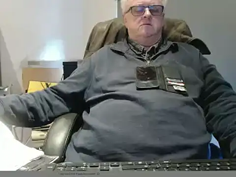 Snapshot of bigbadjon69 chatting on February 2026 02:23:01 PM bigbadjon69 online show from February 2026 02:23:01 PM