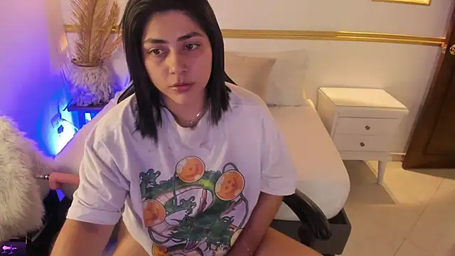 lucy26  online show from February 2025 08:29:02 AM