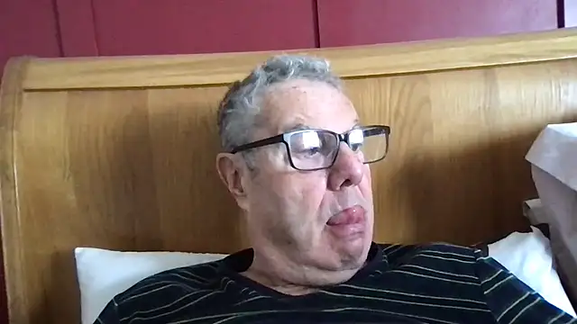 Snapshot of Oldpistolpete chatting on March 2025 09:45:02 AM Oldpistolpete online show from March 2025 09:45:02 AM