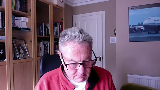 Snapshot of Oldpistolpete chatting on March 2025 04:04:01 PM Oldpistolpete online show from March 2025 04:04:01 PM